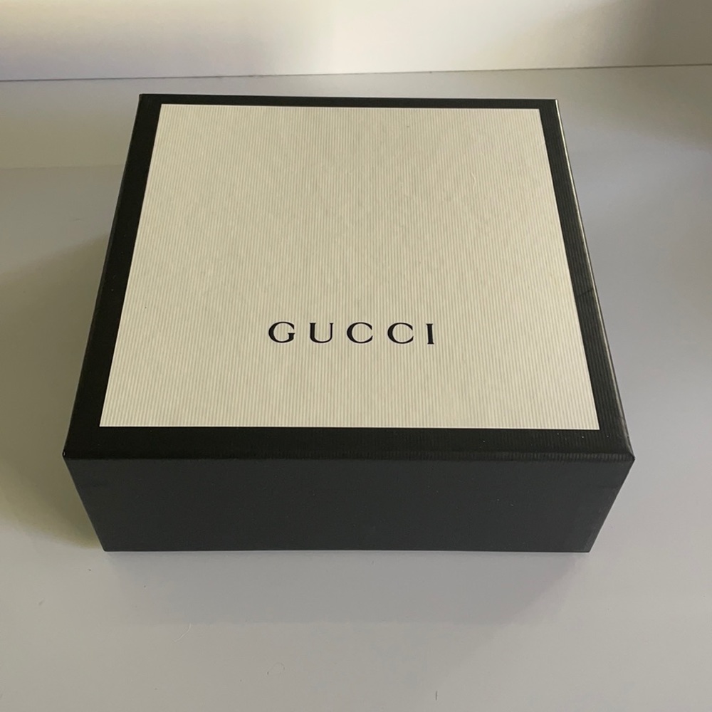 Gucci box